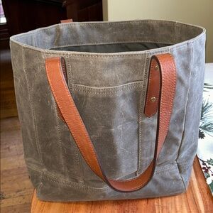 Tecovas Gray Canvas Tote with Brown Leather Straps